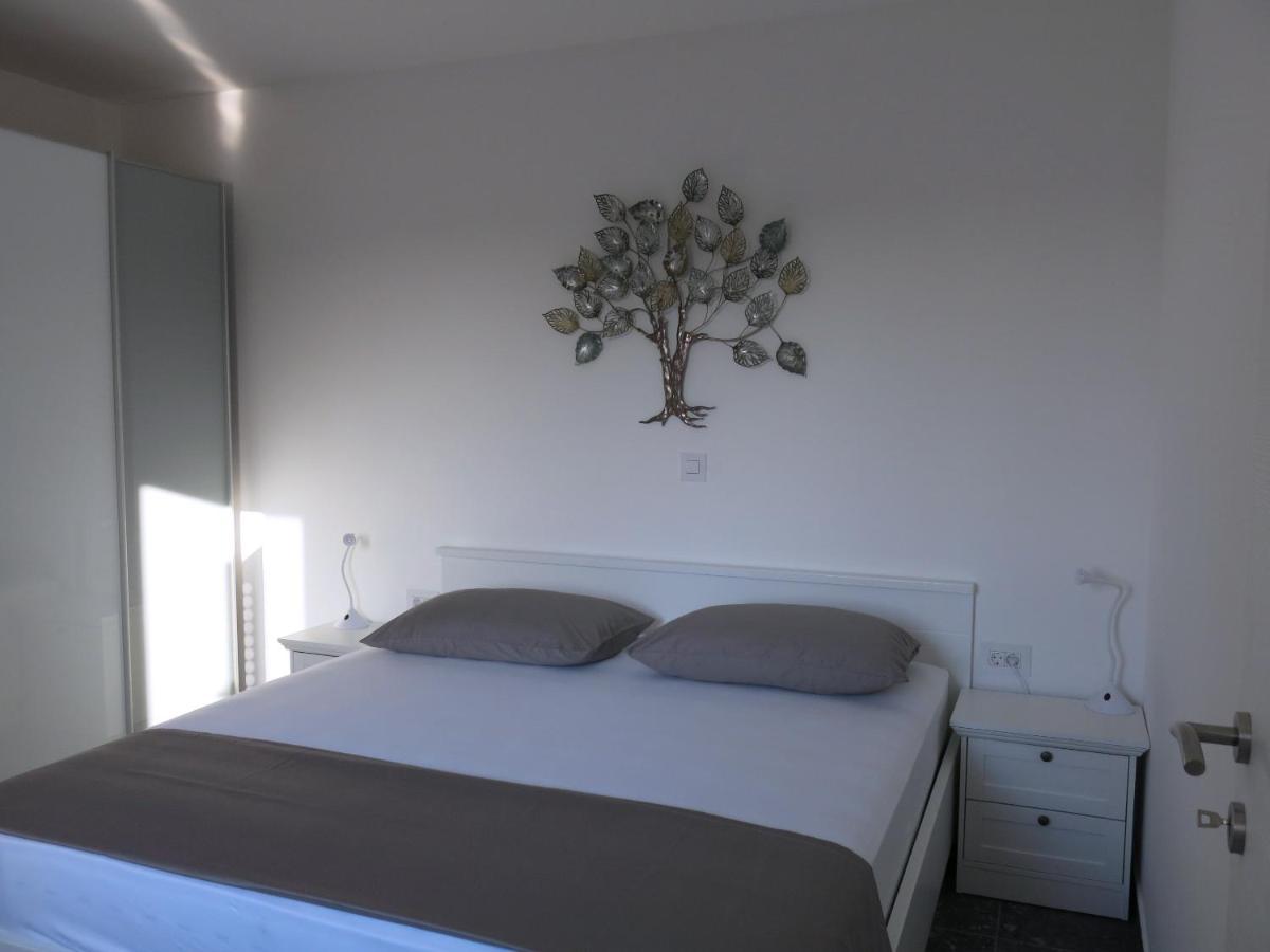 Apartments Rea Црес Екстер'єр фото