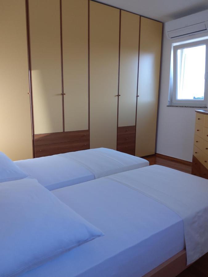 Apartments Rea Црес Екстер'єр фото